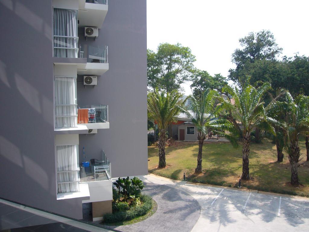 Chic Condominium Unit A303, A306, A307, A308, A406 Карон Экстерьер фото